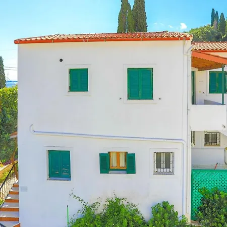 Zouli Athina Kalami (Corfu)